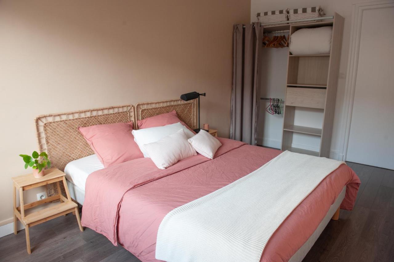Appartement Spacieux Avec Balcon Et Parking Брест Экстерьер фото